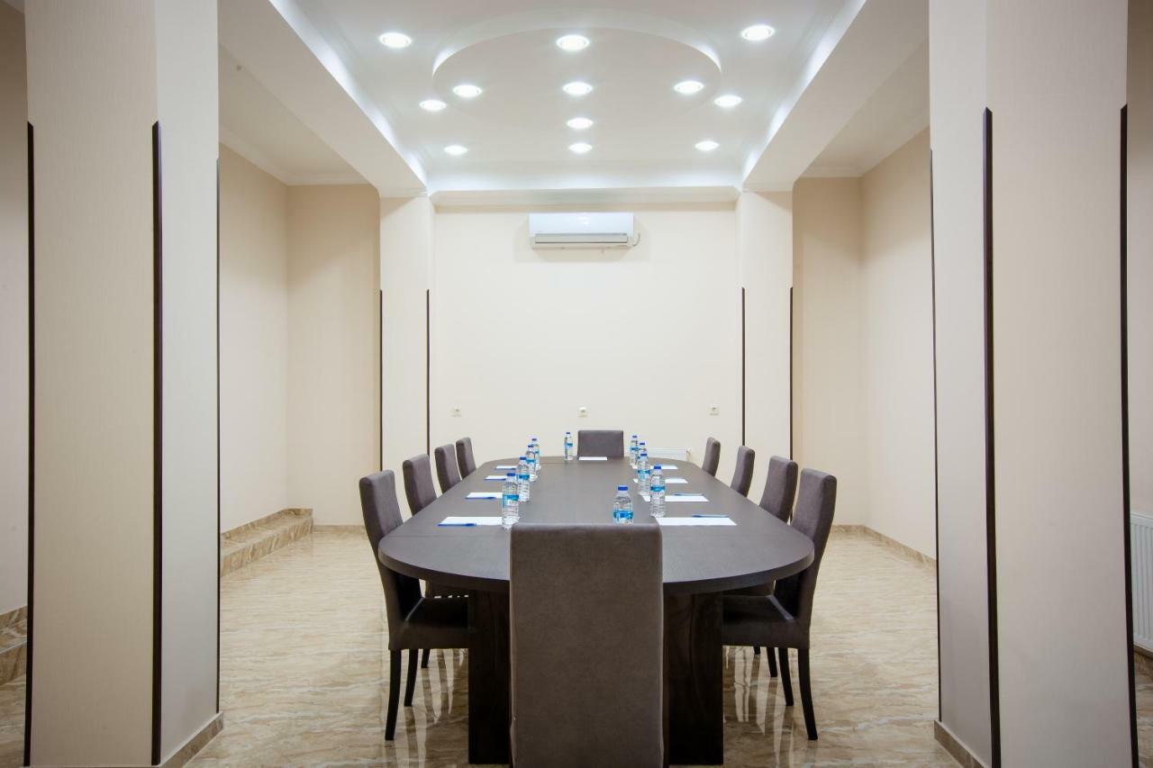 Hotel Comfort Тбилиси Экстерьер фото